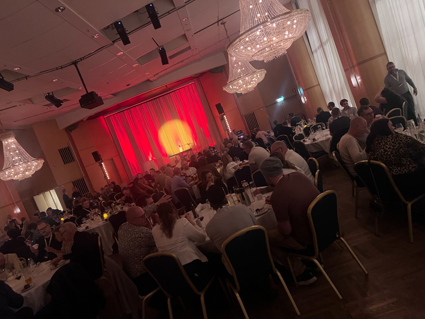 Dinner comedy på Compricers företagsfest | Ricardo